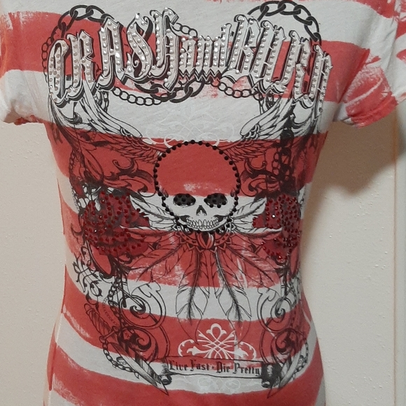 Crash and Burn white skull tee w/ red stripes - Picture 3 of 11